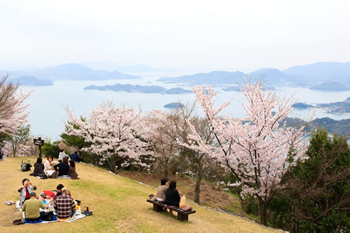 広島